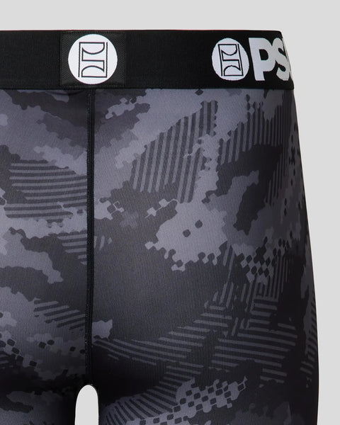 Night camouflage patterned 3/4 length tight with black branded waistband featuring logo.